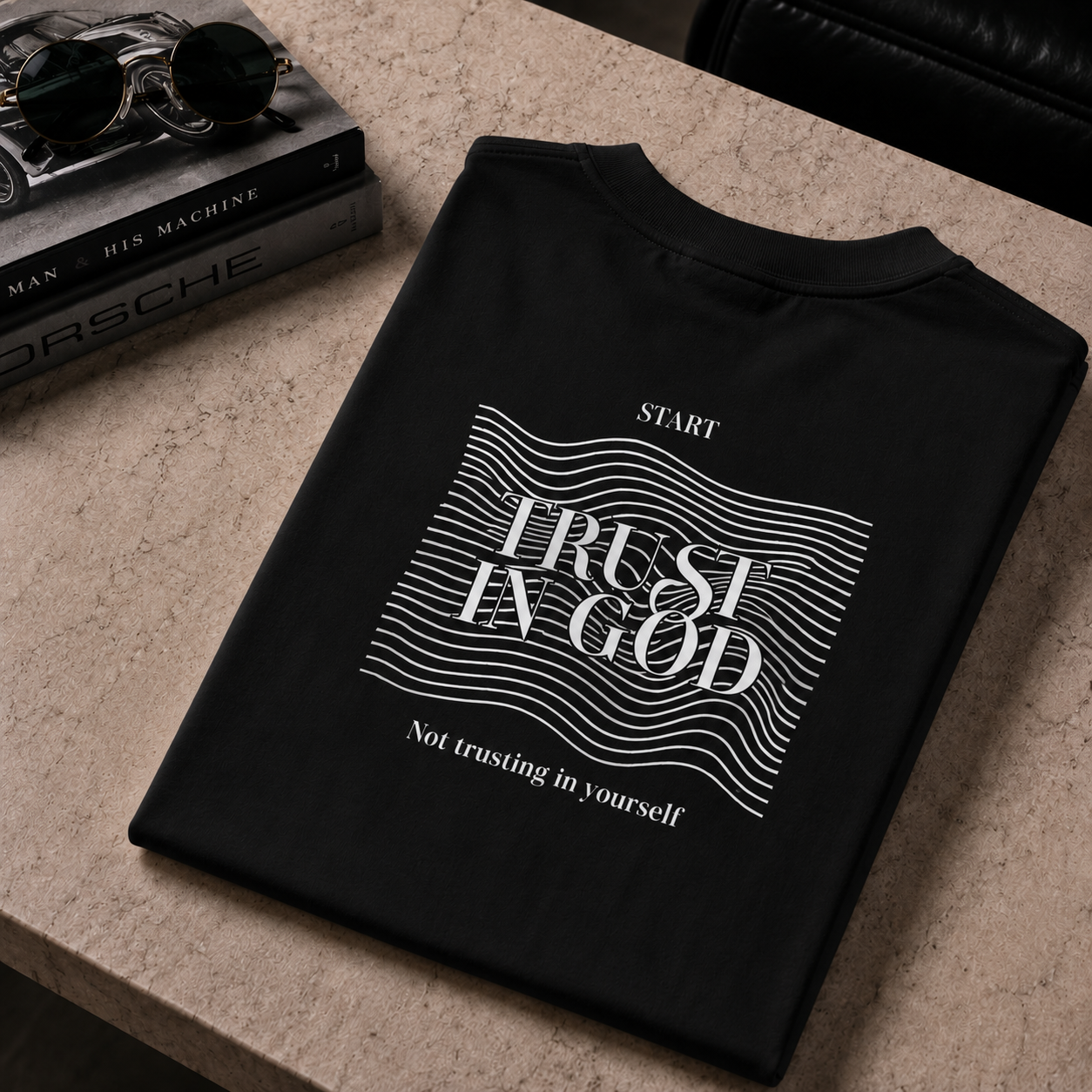 T-Shirt Oversize "Trust In God" — Blanc Premium